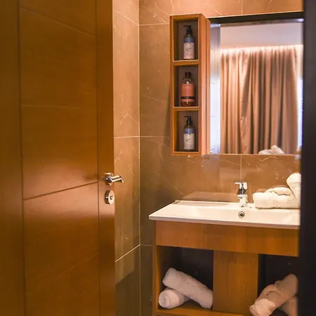 Olivia's Hill 4* Kryemëdhej