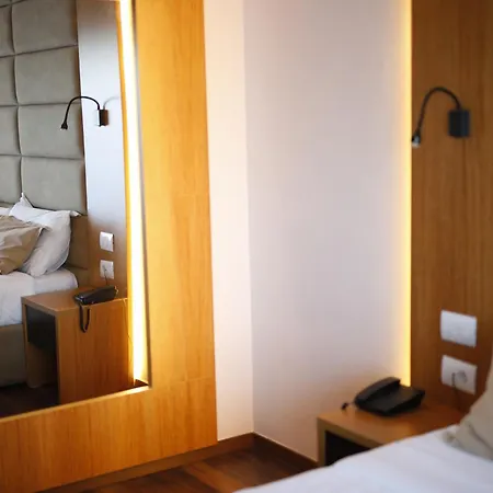 Olivia's Hill Hotell 4*