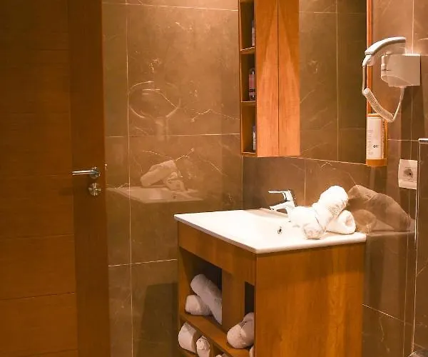 Padel Olivia's Hill Kryemedhej