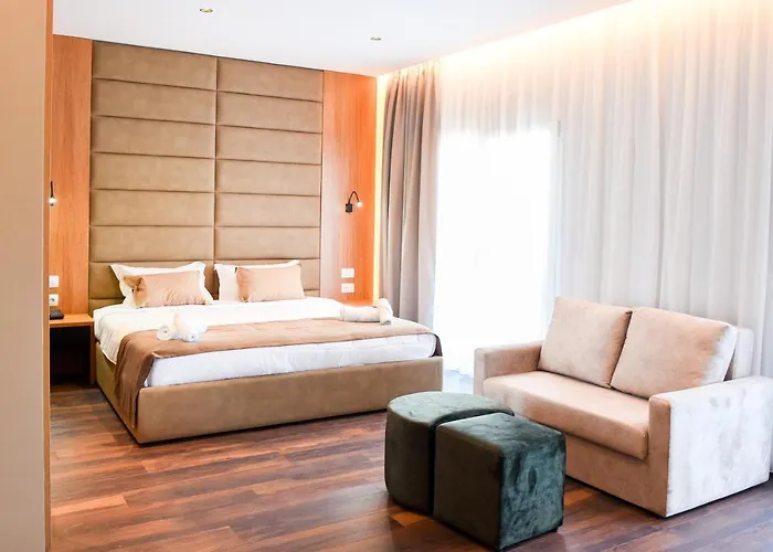 Padel Olivia's Hill Hotel Kryemedhej