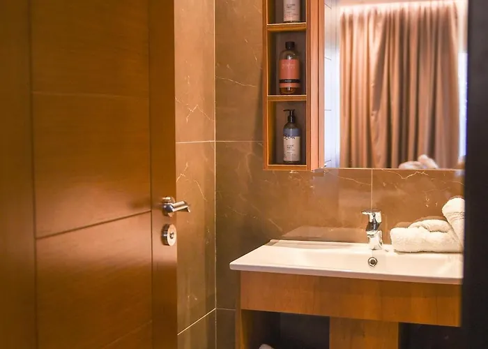 Padel Olivia's Hill 4* Kryemedhej