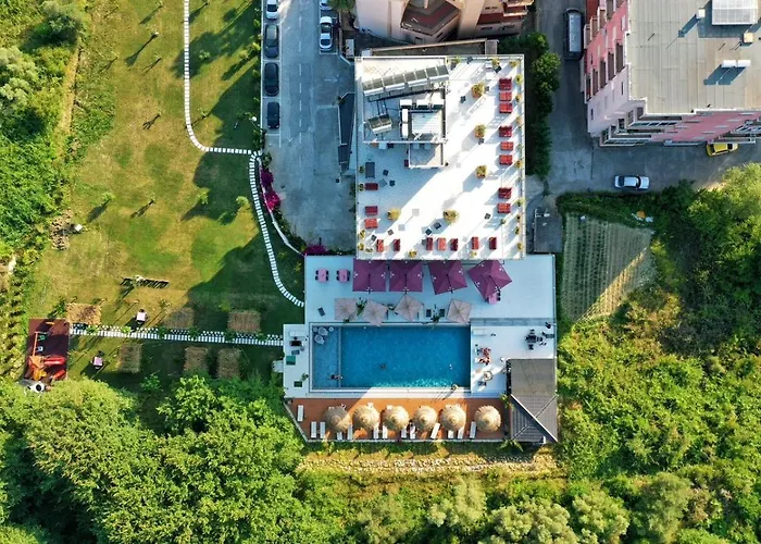 Padel Olivia's Hill 4* Kryemedhej