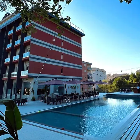 Padel Olivia's Hill Kryemëdhej