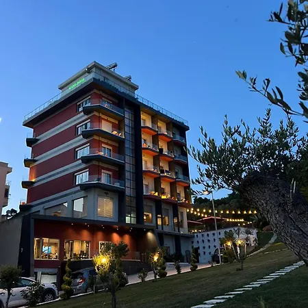 Otel Padel Olivia's Hill 4*