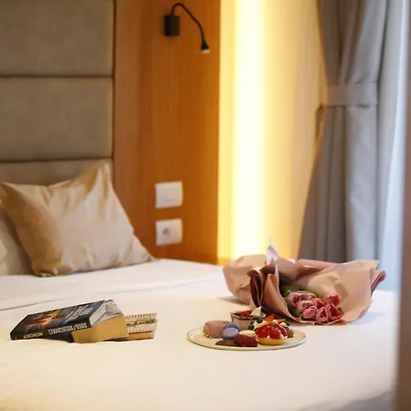 Padel Olivia's Hill 酒店 Kryemëdhej