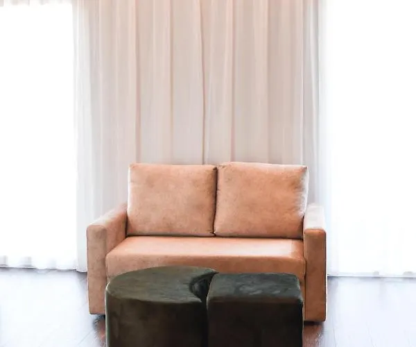 Padel Olivia's Hill Hotel Kryemëdhej