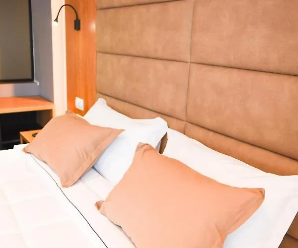 Padel Olivia's Hill Hotel 4*