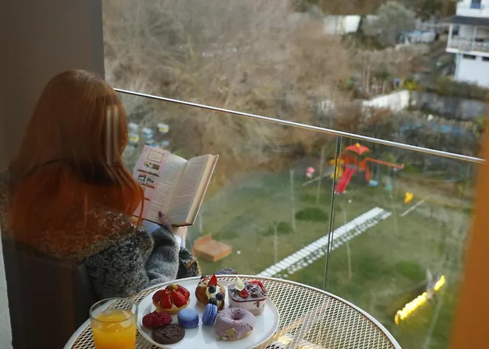 Padel Olivia's Hill Hotel Kryemëdhej