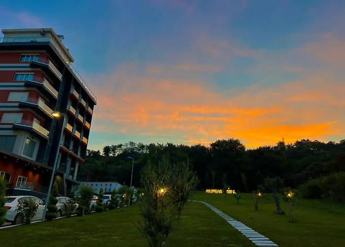 Padel Olivia's Hill Hotel Kryemëdhej