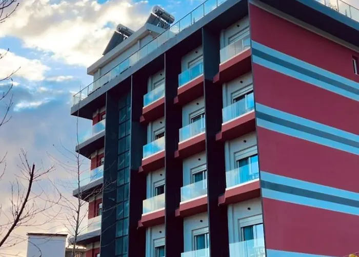 Padel Olivia's Hill Kryemëdhej